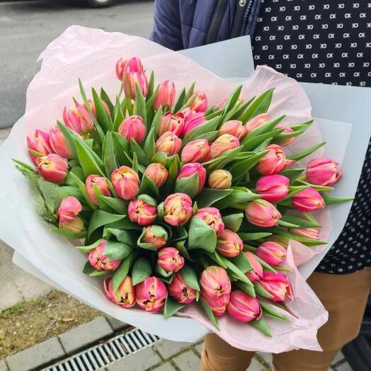 Bouquet of pink peony tulips 51