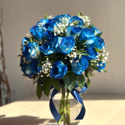 Modern Blue Rose Arrangement | 25 Roses with Eucalyptus | Dubai Gifts Online