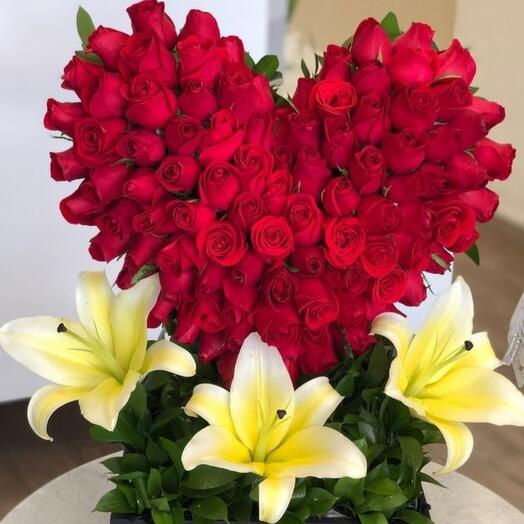 Юбилейные розы Evermine