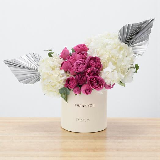 Элегантная цветочная коробка «Спасибо»