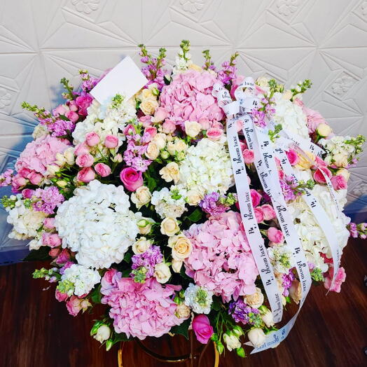 Roses and hydrangea baby roses