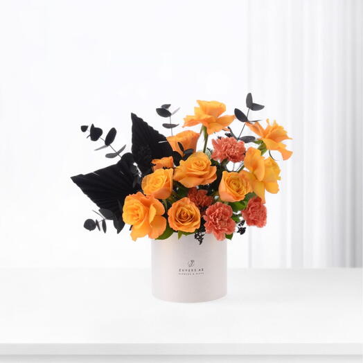 Noir Flame Bloom White Box