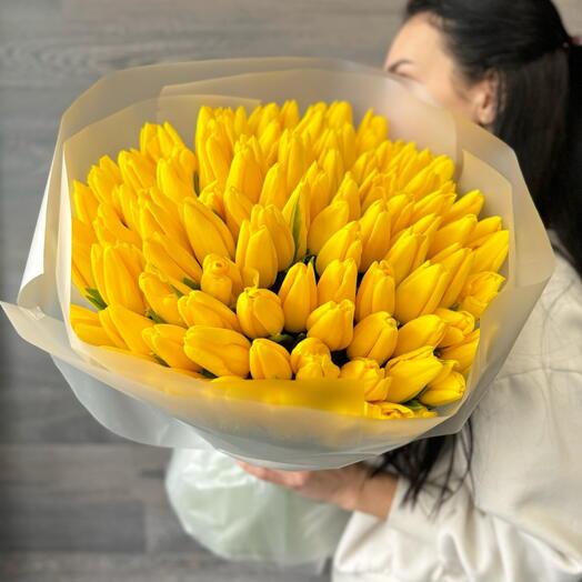 Лимонные капли — яркие жёлтые роскошные тюльпаны