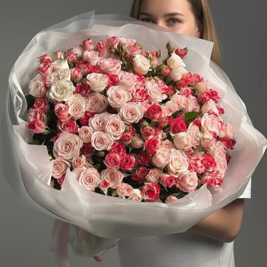 31 Mix Spray Roses Bouquet