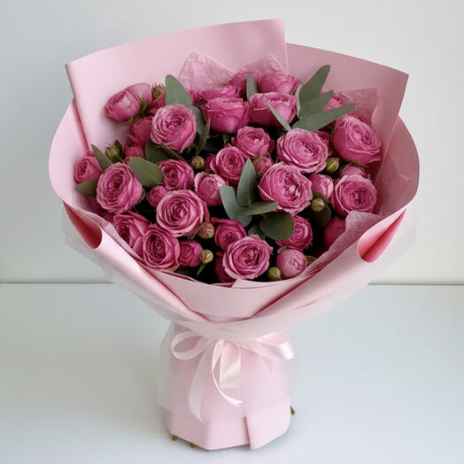 Ramo de peonías rosa empolvado