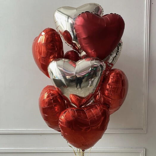 Набор шаров‑сердец красного и серебряного цвета