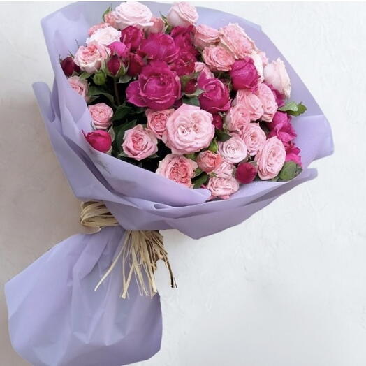 Bombastic Spray Charm