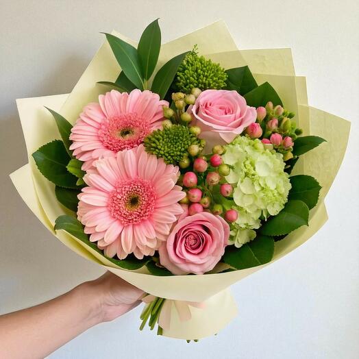 Букет цветов «Нежное начало»