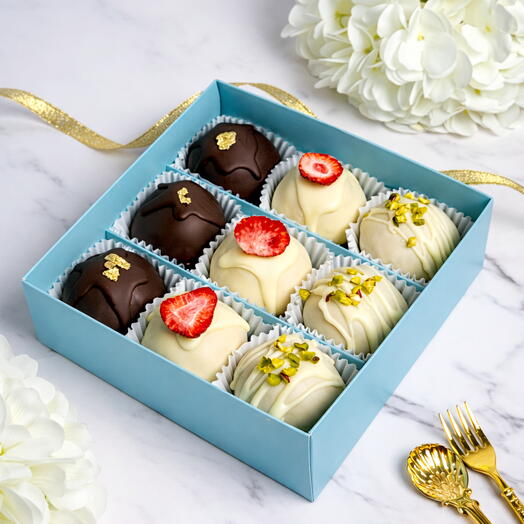 коробка из 9 кейк-попсов