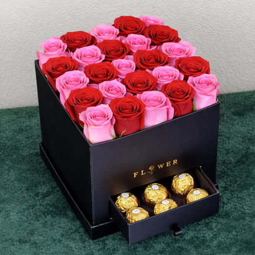 Crimson Blush Box – 25 Mixed Roses   Ferrero Rocher Combo