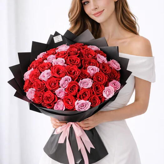 Букет роз цвета красного румянца