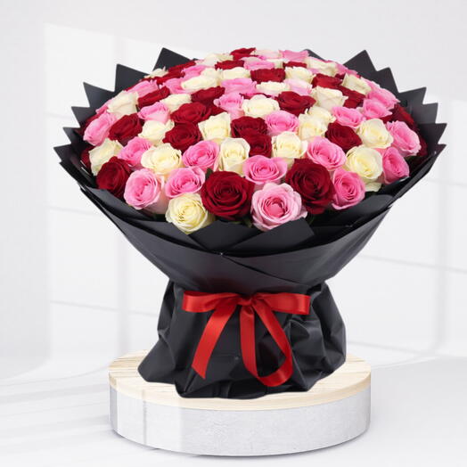 Sensación de Amor ( 71 Rosas mixtas )