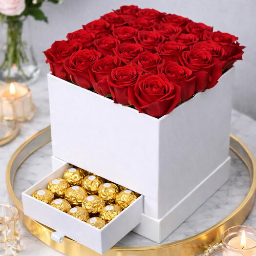 Rosas rojas con Ferrero en caja blanca