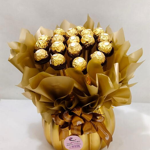Прозрачная чаша с 20 конфетами Ferrero Rocher