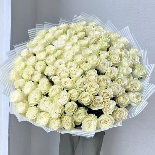 Ramo de lujo de rosas blancas 101 rosas