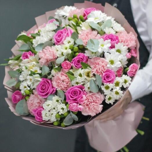 Pink lyrica rose bouquet