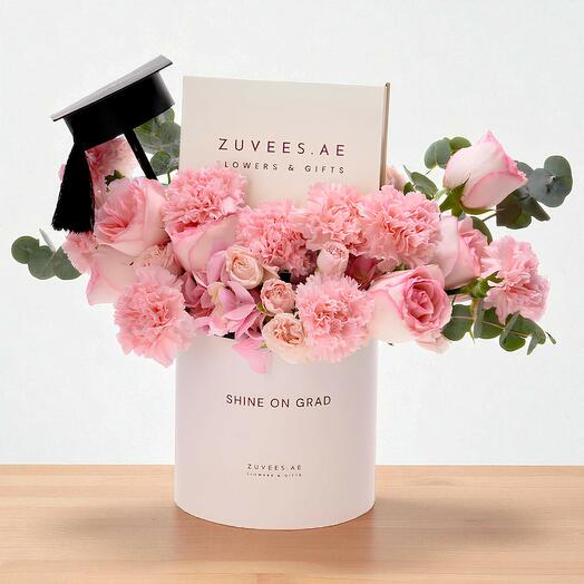 Cap   Kindness – Выпускной блум-бокс с люксовыми шоколадными конфетами