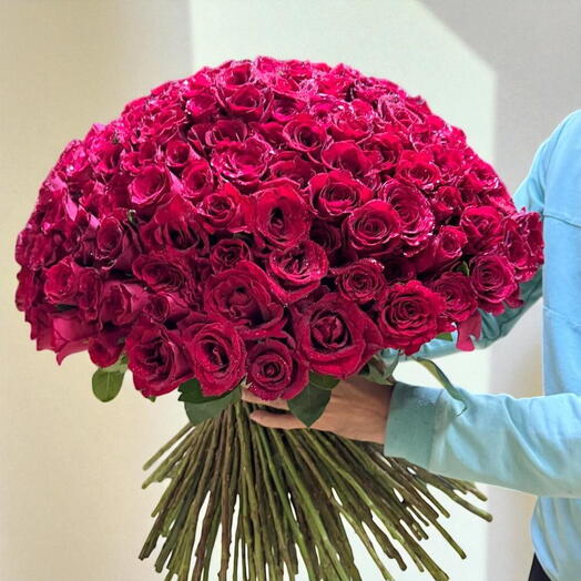 Embrace Bouqoet;200 Stems of red roses