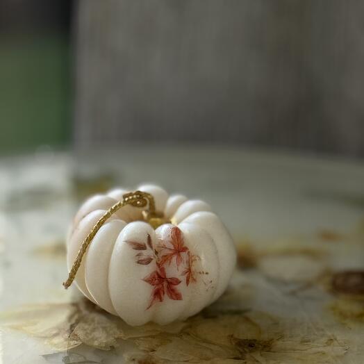 Luxury scented candle Autumn