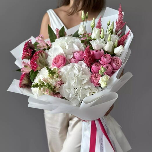 Princess Vibes Luxury Hydrangea And Mixed Flowers Bouquet