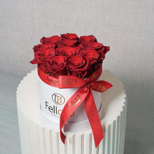 11 Rosas Rojas Románticas Premium En Caja Redonda Blanca  7493