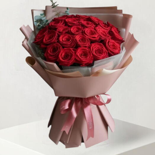 51 Ombre d'Amour _ Bouquet luxueux de roses rouges pour la Saint-Valentin, pour un anniversaire ou pour elle