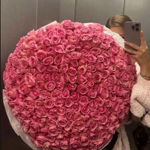 200 Pink Roses Bouquet