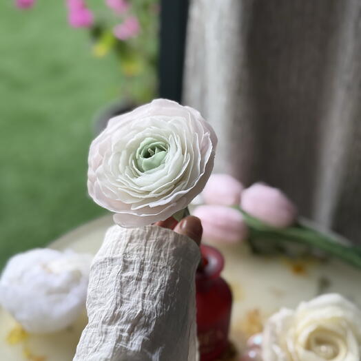 Ranunculus Artisan Flower