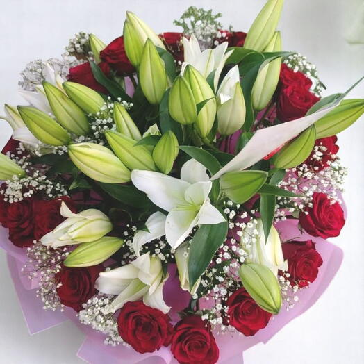 Роскошный смешанный букет