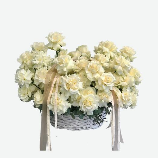 Panier de 100 roses Ohara blanches