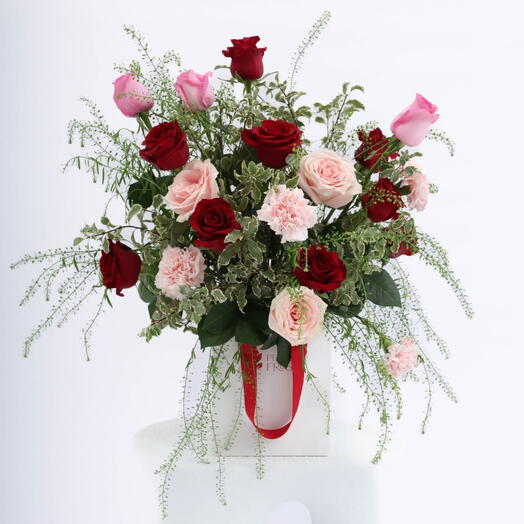 Розово-красная коробка удовольствий