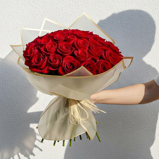 Crimson Elegance — 25 Red Roses in Luxe Silver Wrap | Timeless Gift of Bold Love   Sophisticated Luxury