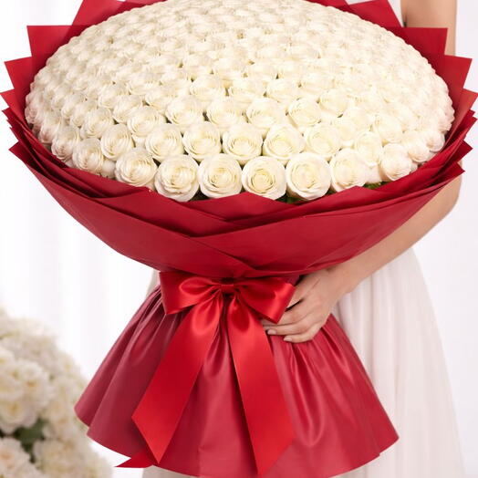 400 white roses