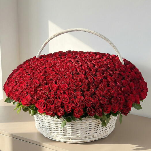 500 Red Rose Basket
