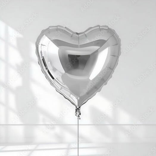 Серебряный фольгированный шар в форме сердца