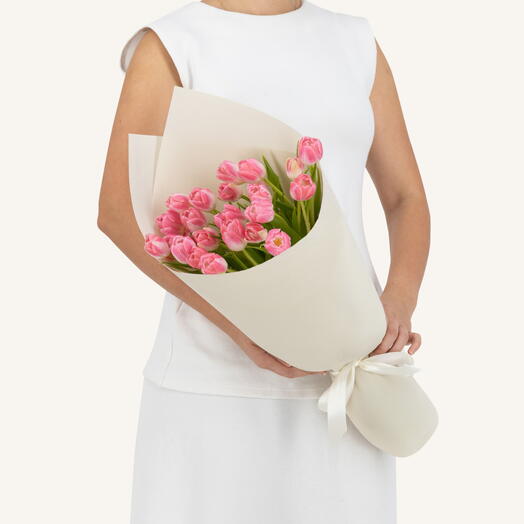 Букет из 25 розовых тюльпанов
