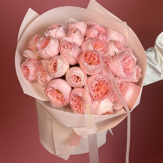 Olena Bloom: Small Size Bouquet of Roses 20 stems