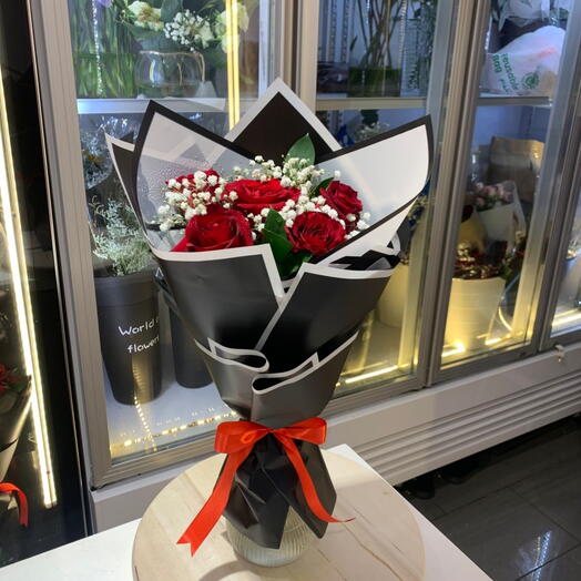 Red rose bouquet 5