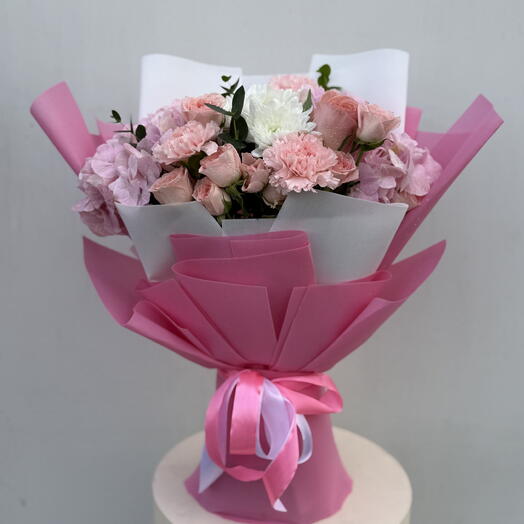 White and Blush Mixed Flower Bouquet