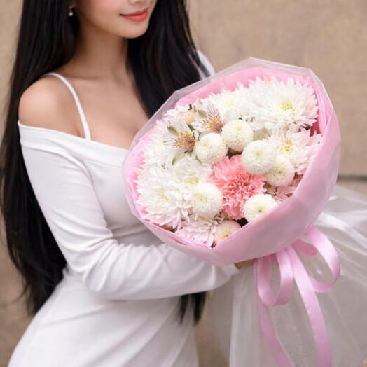 Soft Luxury Premium Mixed Roses Bouquet