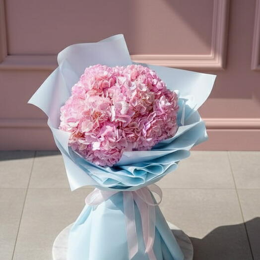 Bouquet of 7 pink hydrangeas