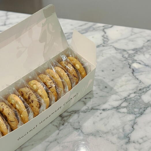 Печенье с макадамией и тёмным шоколадом и печенье с макадамией и белым шоколадом