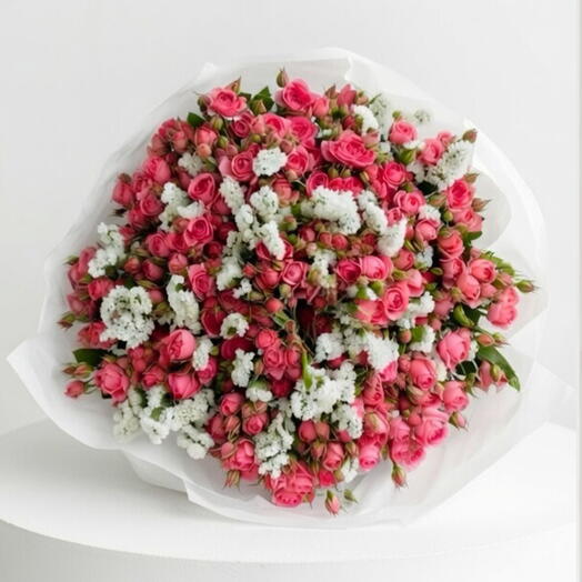 Букет ярко-розовых роз