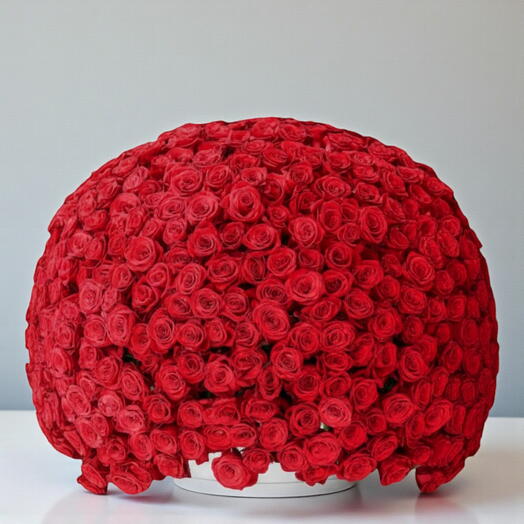 Красные розы премиального качества в коробке специально для Дня святого Валентина