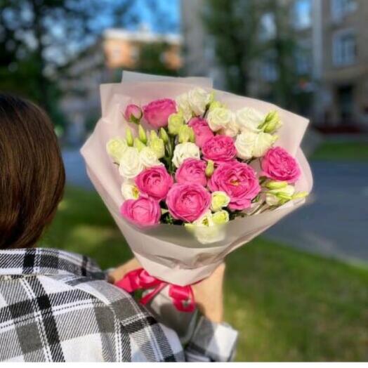 Bouquet de 7 fleurs mélangées-692