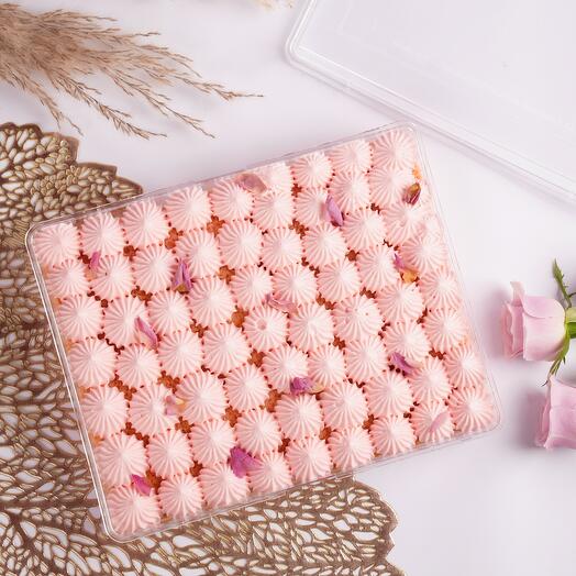 Gâteau tres leches à la rose et à la pistache