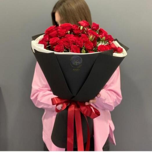 Темное желание - букет красных роз