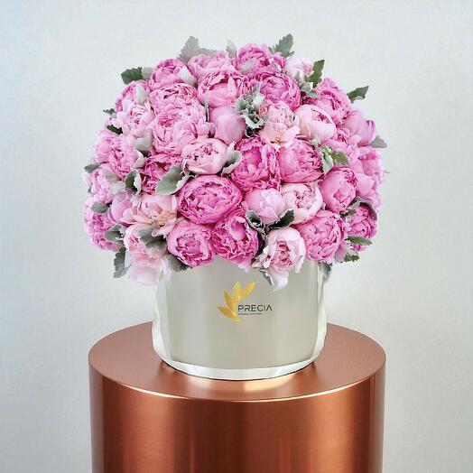 Extravagant Pink Peony box
