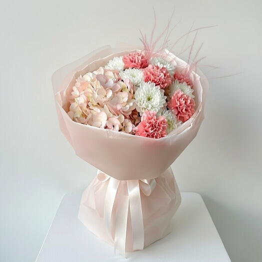 Персиковый Шепот Пернатая Грация