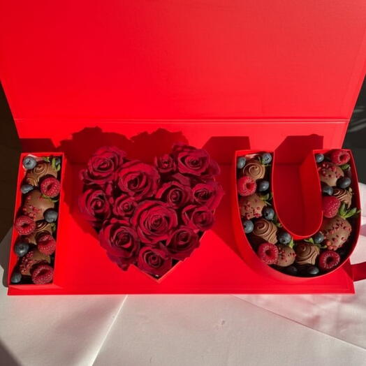 Rosas Carta de Amor   Caja de Chocolate y Bayas